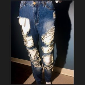 Blue Jeans w Heavy Distress ✨ 3